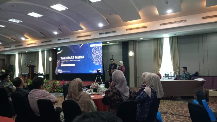 Komitmen Jaga Bahasa dan Budaya, Kepala MAN 2 Kota Jambi Hadiri Taklimat Media Balai Bahasa