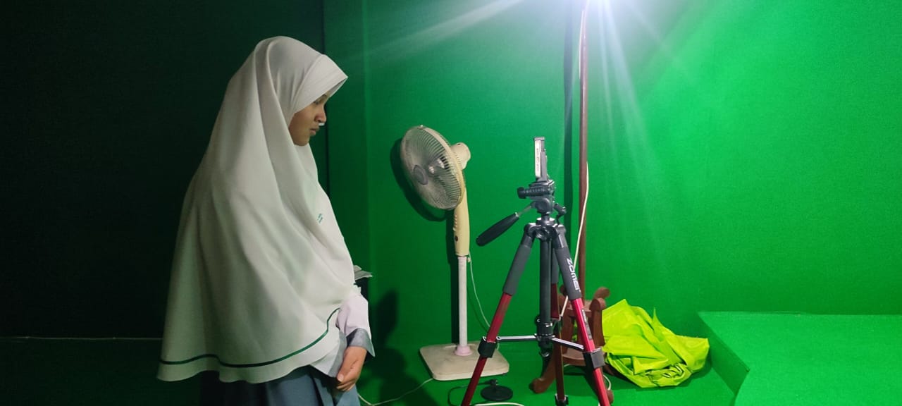 Dua Siswa MAN 2 Kota Jambi Berprestasi di Lomba Pidato Nasional 