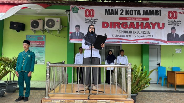 Basah oleh Gerimis, Menyala oleh Semangat: MAN 2 Kota Jambi Siap Sambut Sumpah Pemuda ke-97