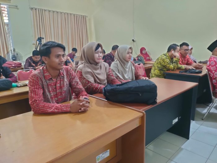 Guru Sejarah MAN 2 Kota Jambi Ikuti Workshop AGSI, Bahas Pendekatan Pembelajaran Mendalam dan Kurikulum Berbasis Cinta