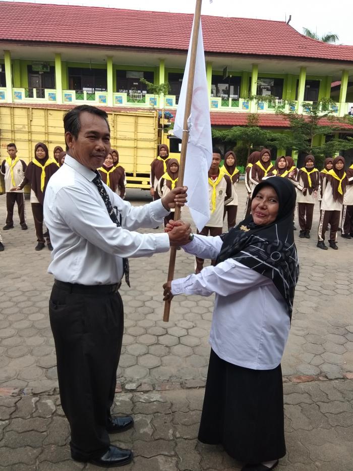 Kontingen PMR MAN 2 Kota Jambi Dilepas Menuju GEMPAR 2019