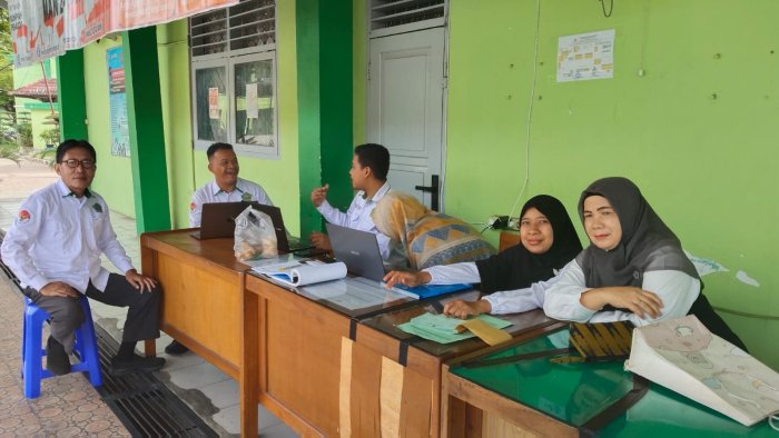 Sinergi Guru Jaga Disiplin: Piket Guru Perkuat Ketertiban dan Mutu Pembelajaran