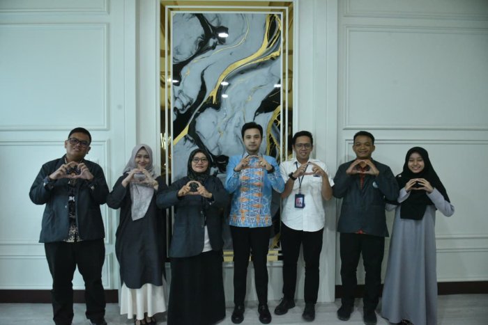 Audiensi Koordinator Kelas Global MAN 2 Kota Jambi dengan Wakil Wali Kota Jambi: Siapkan Kuliah Umum Inspiratif