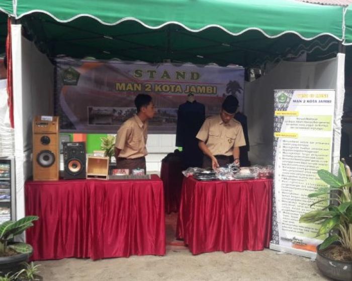 MAN 2 Kota Jambi Ikuti Workshop Kurikulum Madrasah Keterampilan Tingkat Nasional Ke-2 Di Bukit Tinggi