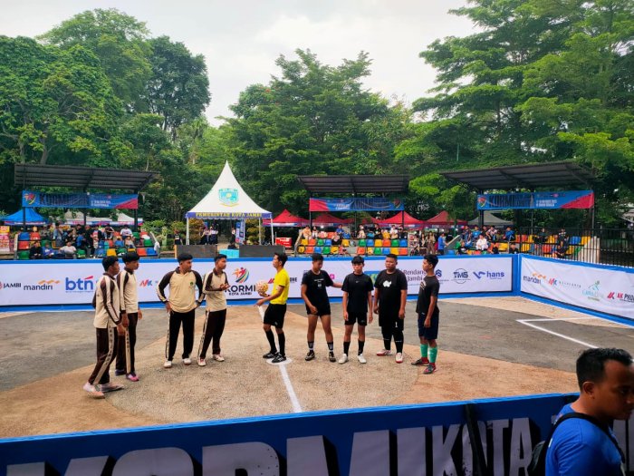 MAN 2 Kota Jambi Menang Telak, Melaju ke Perempat Final Turnamen Street Soccer KORMI
