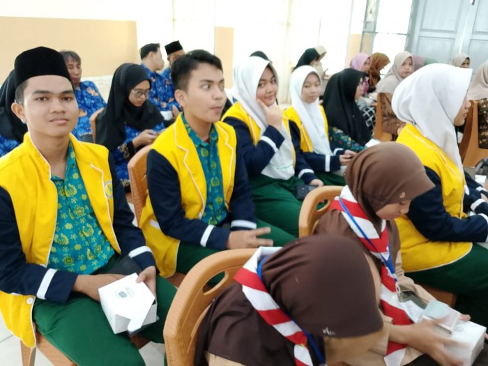 Peserta OMI MAN 2 Kota Jambi Ikuti Pembukaan OMI Tingkat Provinsi Jambi 2025