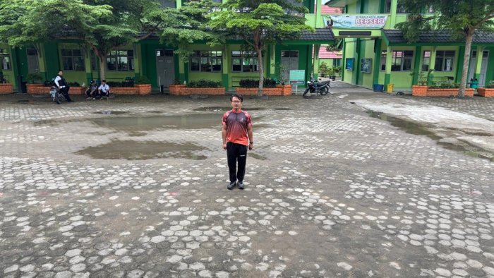 Komando Siap, Upacara Siap — Gladi Bersih Hari Guru Nasional 2025 di MAN 2 Kota Jambi Berlangsung Tertib