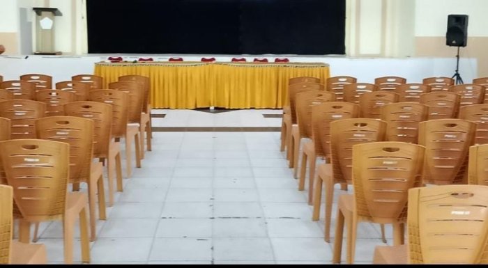 Tim Sapras MAN 2 Kota Jambi Siaga, Siapkan Aula untuk P5RA Hari Kedua Bersama DLH