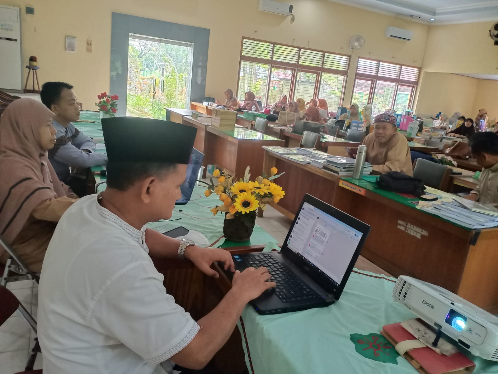 Diseminasi IKM oleh Ahadianto di MAN 2 Kota Jambi