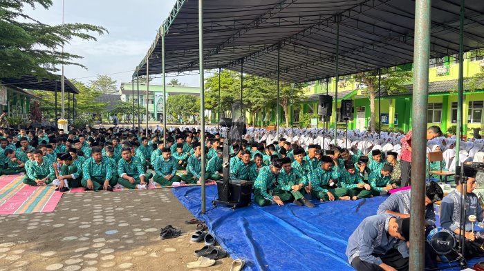 MAN 2 Kota Jambi Gelar Peringatan Maulid Nabi, Awali Kegiatan Belajar di Kampus Kembali