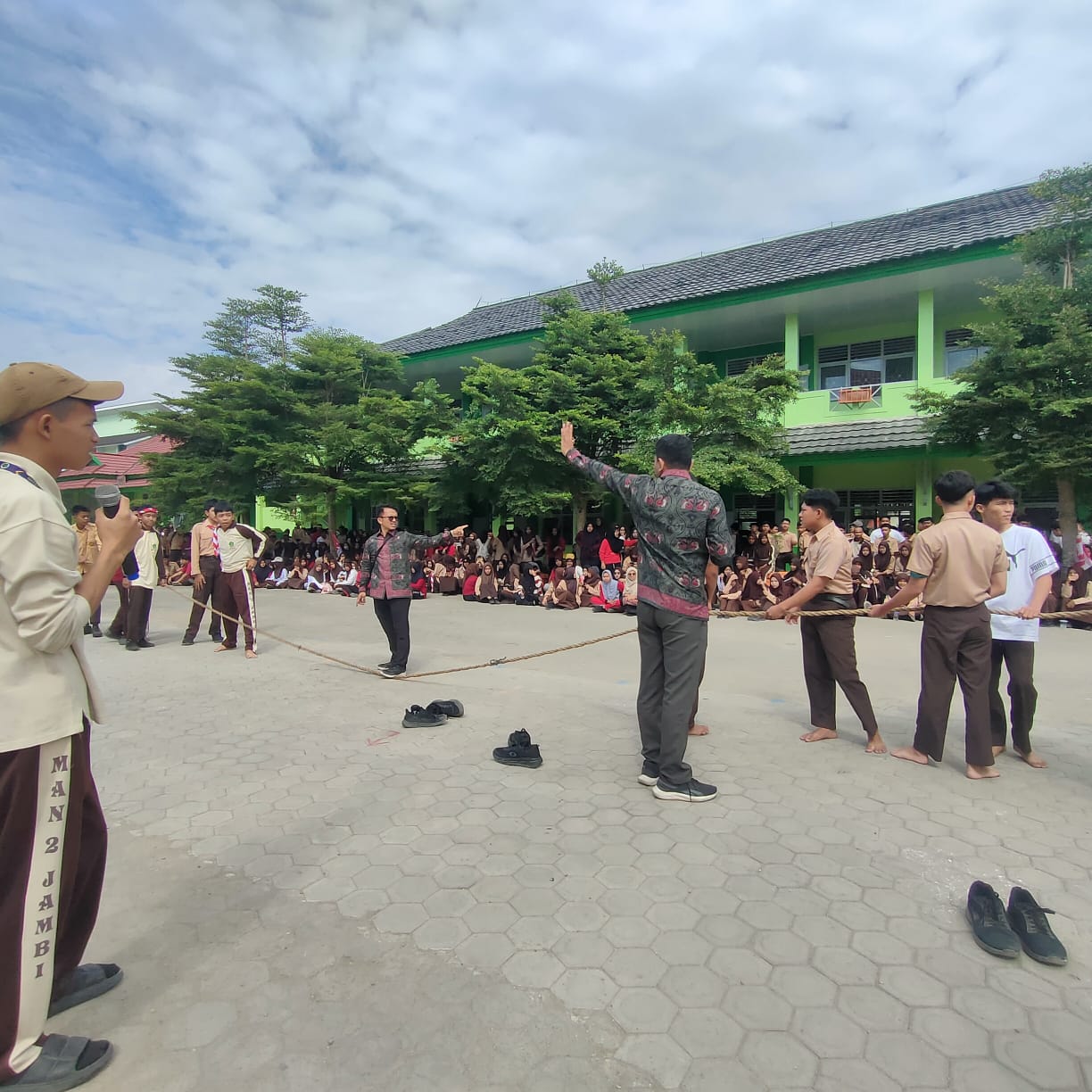 Kemeriahan HUT RI ke-79 di MAN 2 Kota Jambi: Semangat Kebersamaan dan Kompetisi Sehat