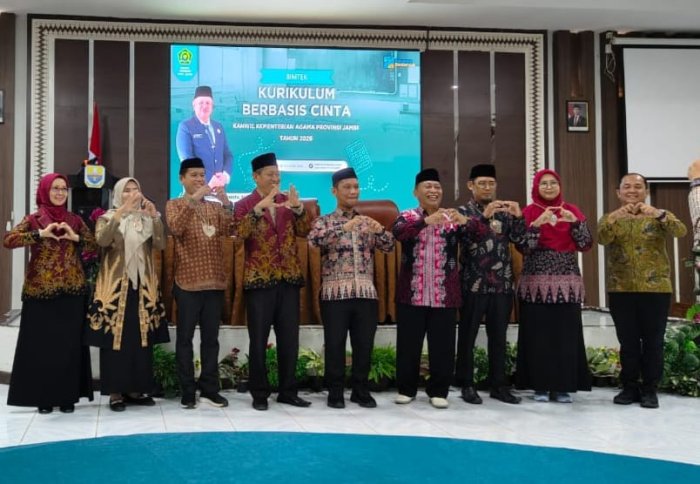 Guru Bahagia, Siswa Bahagia! Kurikulum Berbasis Cinta Mulai Disosialisasikan Ke Madrasah