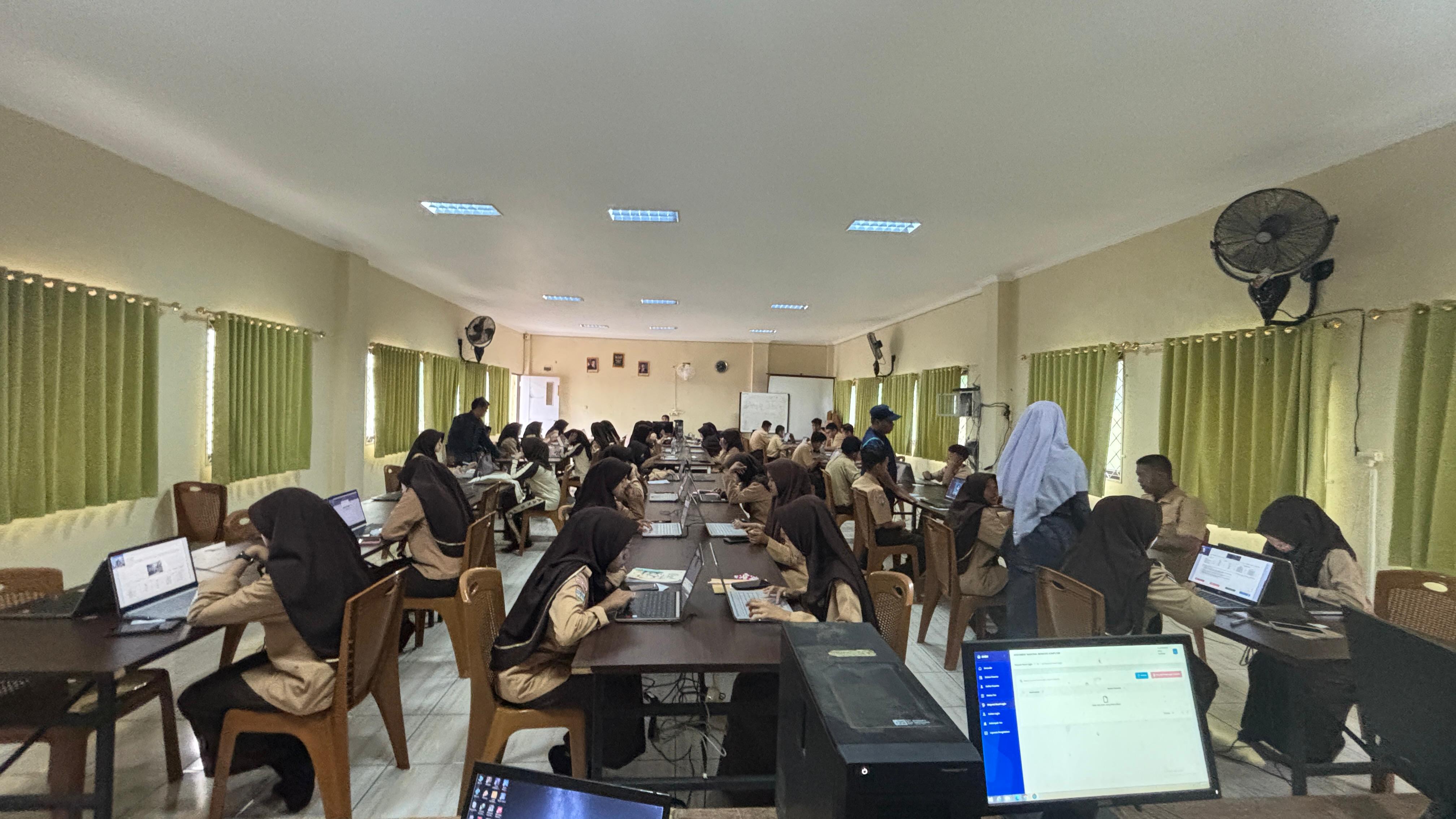 MAN 2 Kota Jambi Laksanakan Simulasi ANBK Sebagai Persiapan Menuju Asesmen Nasional Berbasis Komputer