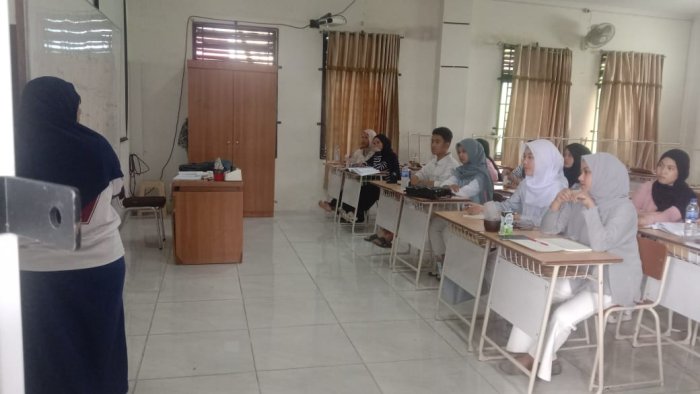 Bimbingan Intensif Sosiologi Asah Kritis Siswa MAN 2 Jambi Jelang TKA