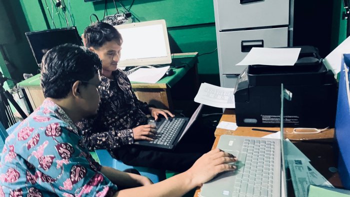 Supervisi Rampung, Guru MAN 2 Kota Jambi Mulai Isi dan Cetak PKG 2025