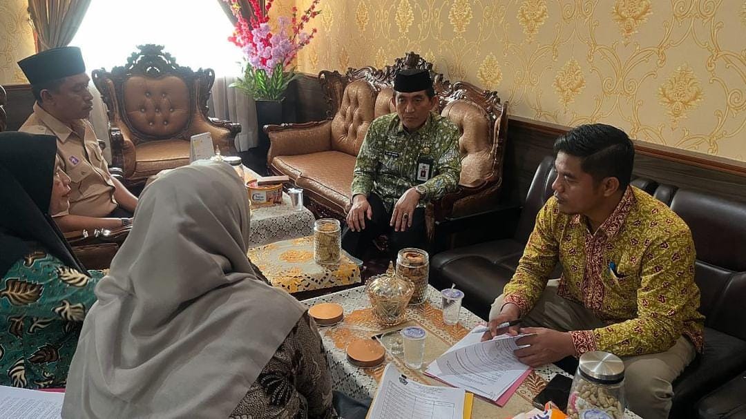 Kakankemenag Kota Jambi Tinjau Pengelolaan Zakat di MAN 2 Kota Jambi dalam Kunjungan Kerja