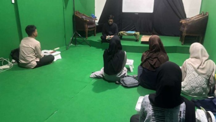 Suasana Belajar Penuh Semangat di Gerbang Timur Tengah MAN 2 Kota Jambi