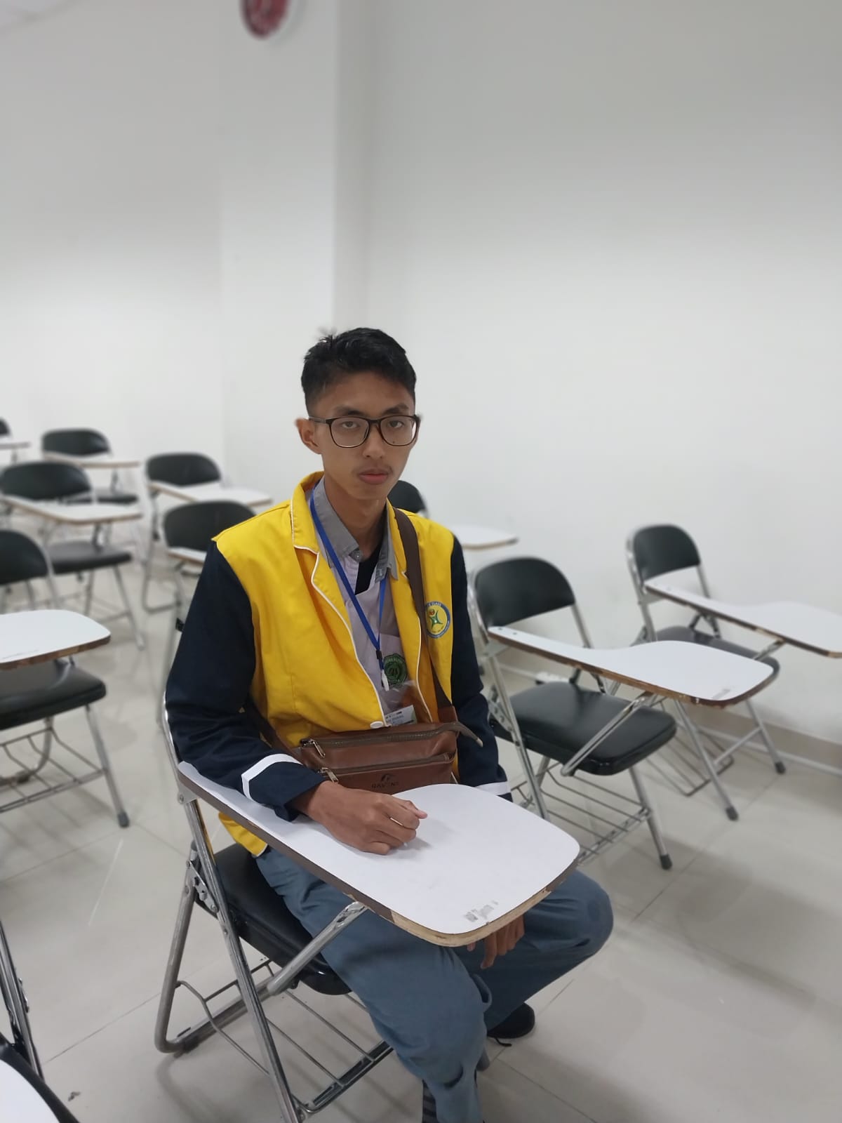 Dhika Muhammad Aryensa: Pemuda Berprestasi dengan Cita-cita Mulia