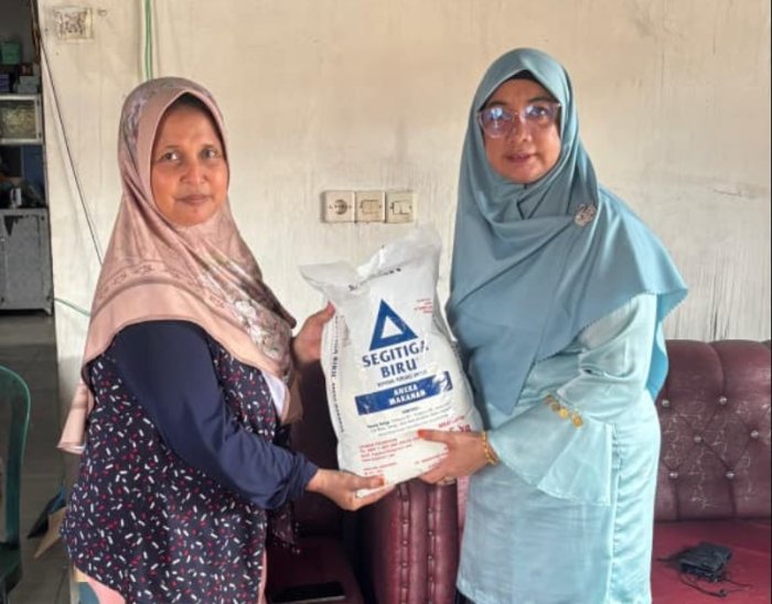 Air Mata Haru dan Kepedulian: MAN 2 Kota Jambi Gotong Royong Bantu Sesama untuk Bangkit dari Musibah