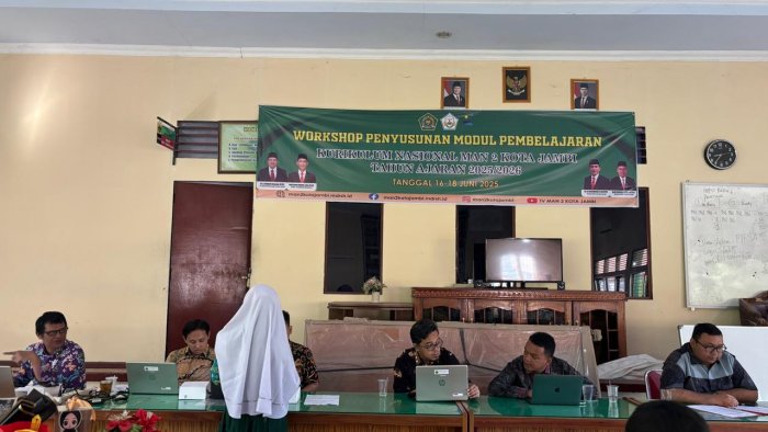 Trouble Shooting Hari Pertama PAS 2025, Tim IT MAN 2 Kota Jambi Beri Peringatan Keras untuk Peserta!