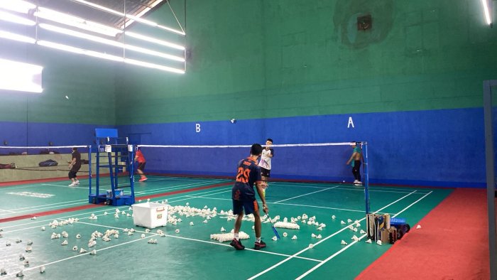 Ramai Banget! Ekstrakurikuler Badminton MAN 2 Kota Jambi Bikin Hall Penuh Tiap Sabtu