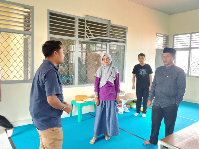 Kepala MAN 2 Kota Jambi Pantau Persiapan OMI, Suntik Semangat Siswa Hadapi Olimpiade