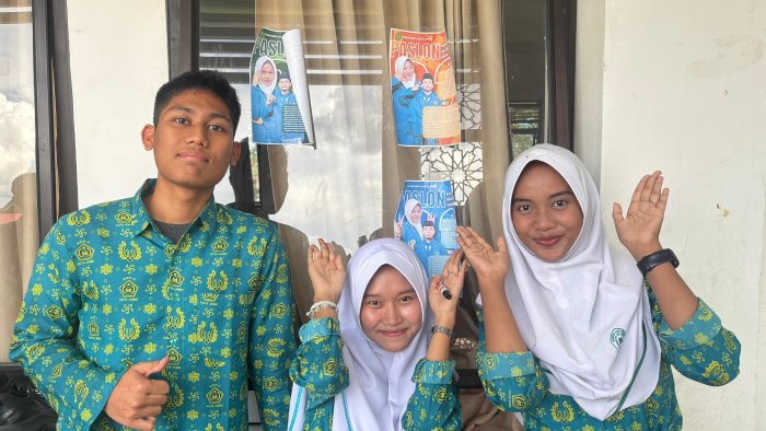 Kelas XII Mantap Bicara: Jangan Golput, Mari Pilih Pemimpin Terbaik