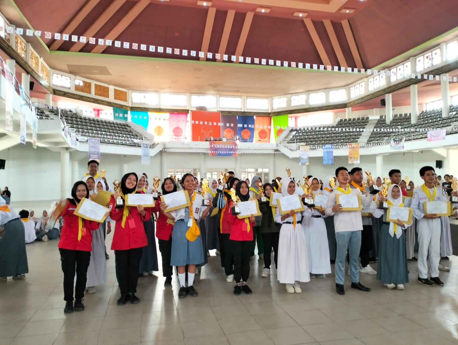 Lelah Terbayar Tuntas PMR Wira 006 MAN 2 Kota