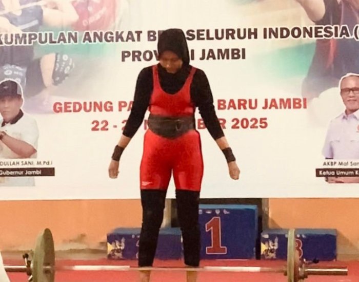 Olifia Ramazla Tampil Impresif di Kejurprov Angkat Besi Jambi, Amankan Tiket ke Proprov 2026
