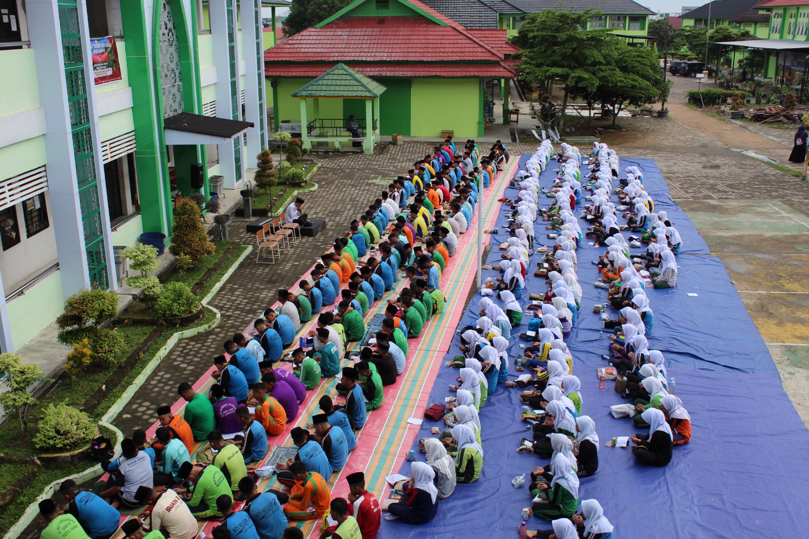 Pembiasaan Dini Sholat Dhuha di MAN 2 Kota Jambi pada Kegiatan MATSAMA 2024*