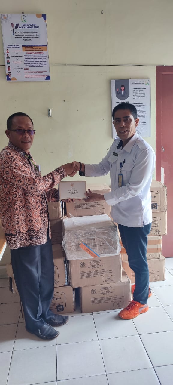 MAN 2 Kota Jambi Terima 425 Buku 4 Pilar dari DPD RI, Dukung Peningkatan Literasi Siswa