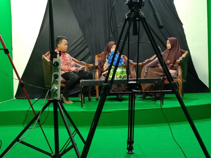 Ready to Shine! Yasmin & Nadine Bawa Semangat MAN 2 Kota Jambi ke AHM Best Student 2025