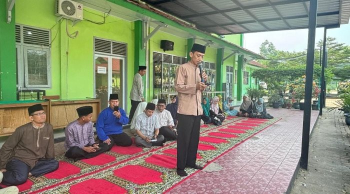 MAN 2 Kota Jambi Dorong Siswa Aktif di Website dan Media Sosial Madrasah