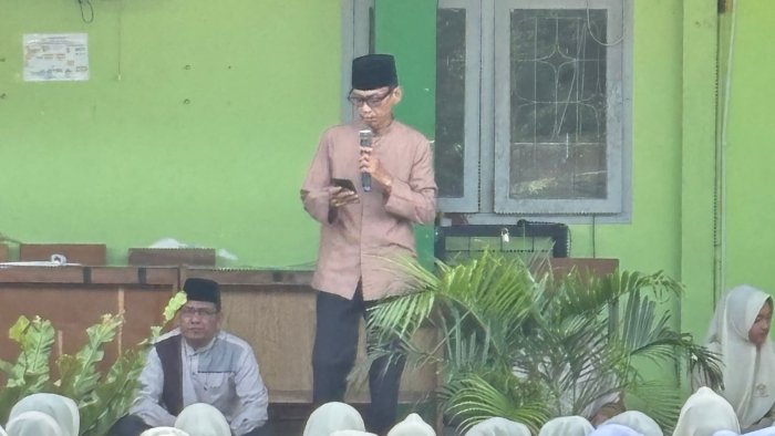 Waka Humas Ajak Warga MAN 2 Kota Jambi Jadi Influencer Madrasah di Media Sosial