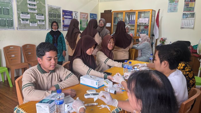 MAN 2 Kota Jambi Gelar Cek Kesehatan untuk Guru dan Pegawai, Lanjutan dari Program CKG Siswa