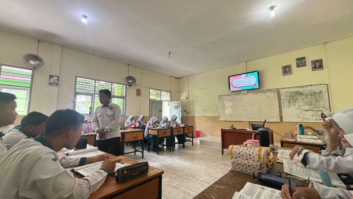 Kelas Interaktif dan Media Digital Mr. Hartono