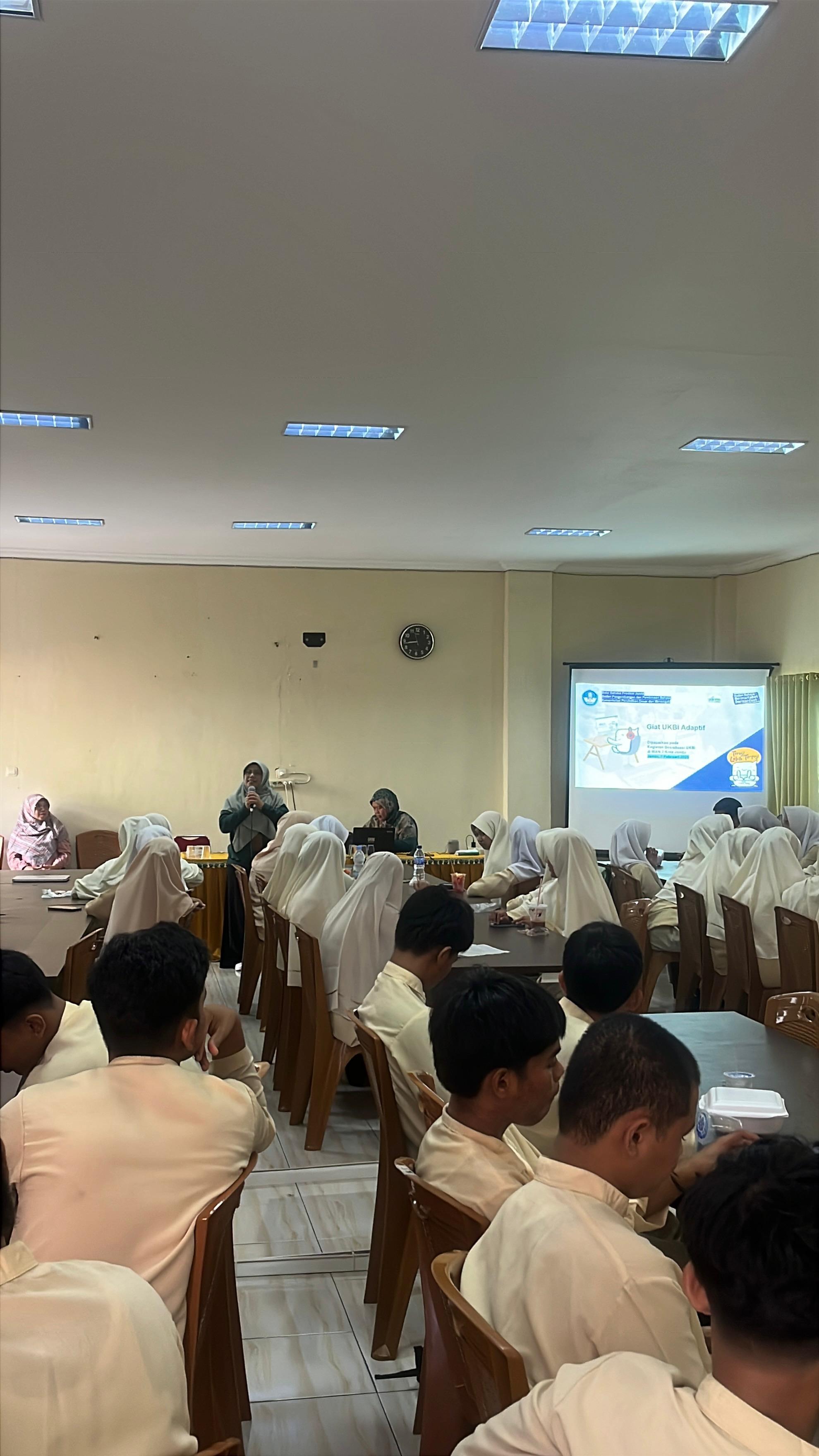 Pelaksanaan UKBI di MAN 2 Kota Jambi, Siswa Kelas XII Bersiap Menghadapi Ujian