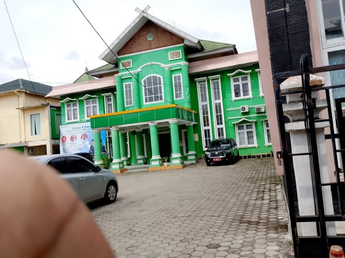 Humas MAN 2 Kota Jambi Antar Berkas Administrasi PPPK Tahap 1 ke Kemenag Kota Jambi