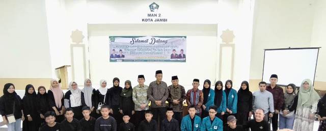Kakanwil Kemenag Provinsi Jambi Lepas Kontingen Jambi untuk KSM Tingkat Nasional Maluku Utara