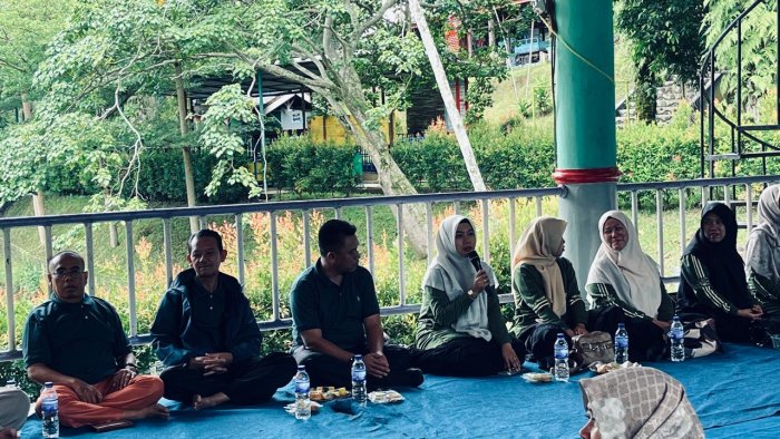 Arisan DW MAN 2 Kota Jambi Tutup Putaran 2024–2025, Hangatkan Kebersamaan di Kampung Raja