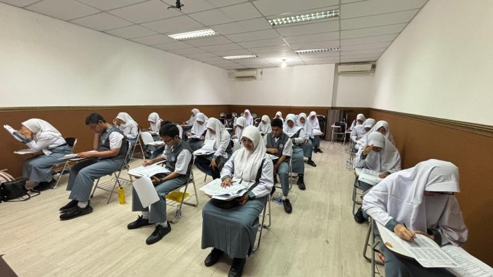 Tenang, Fokus, dan Pede: Siswa Kelas X E1 Bagikan Pengalaman Ikuti Tes TOEFL di UPB UIN STS Jambi