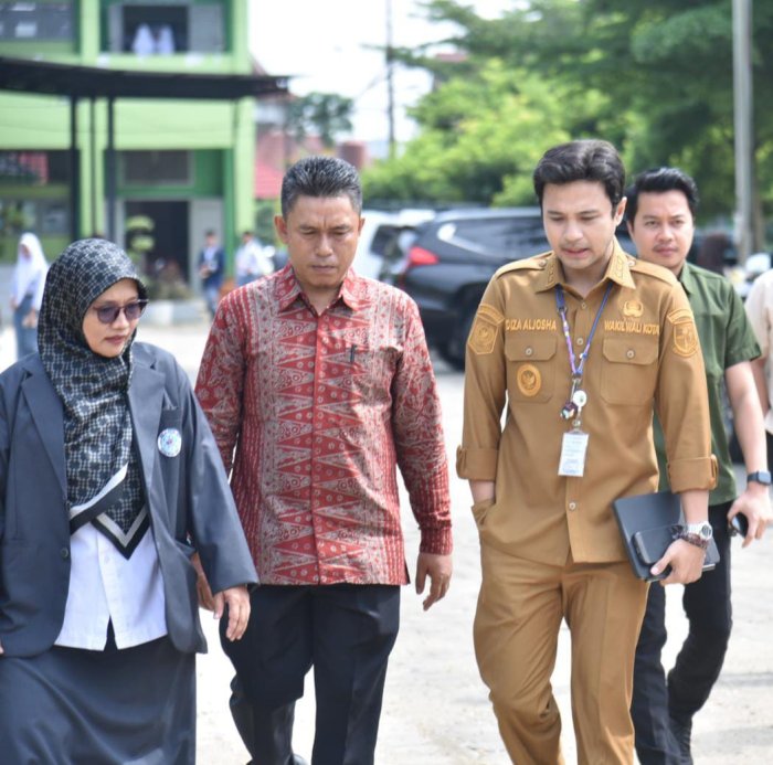 Wakil Walikota Jambi Bagikan Pengalaman Belajar di Luar Negeri dalam Kelas Inspirasi MAN 2 Kota Jambi