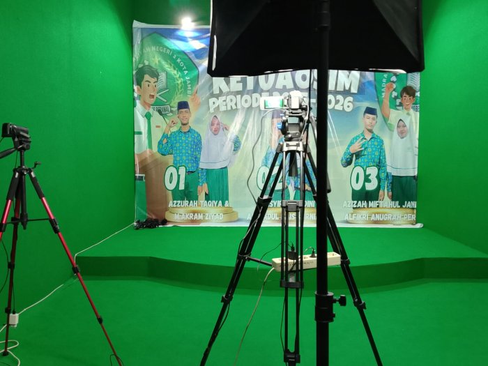 Bincang Civitas Akademik: Suara Inspiratif dari Madrasah, Mengudara Lewat TV MAN 2 Kota Jambi