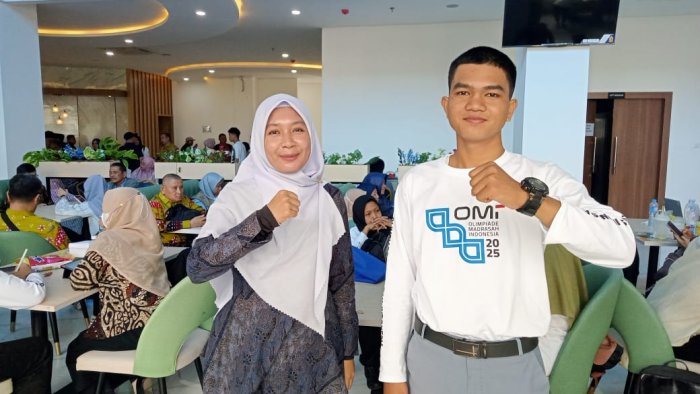 Harapan dan Doa dari Madrasah untuk Khalifa Syukron di Olimpiade Madrasah Indonesia