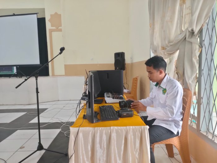 TV Online MAN 2 Kota Jambi Bersiap Siarkan Langsung Pembukaan OMI Tingkat Kota