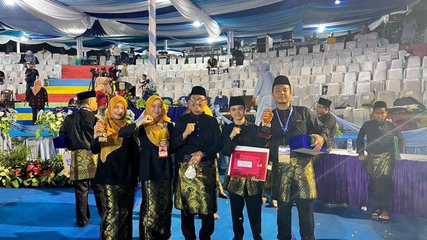 Siswa-Siswi Anggota Keagamaan Kafilah MAN 2 Kota Jambi Raih Prestasi Gemilang di MTQ ke-53 Tingkat Provinsi Jambi