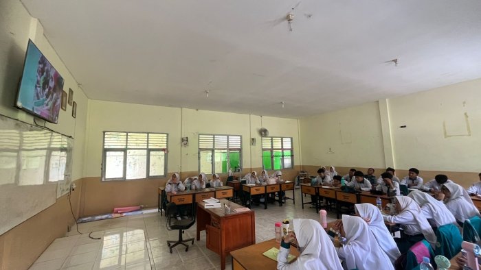 Belajar Sambil Seru! Siswa MAN 2 Kota Jambi Bahas Gaya Hidup Berkelanjutan, dari Asesmen Digital hingga Teka-Teki Silang