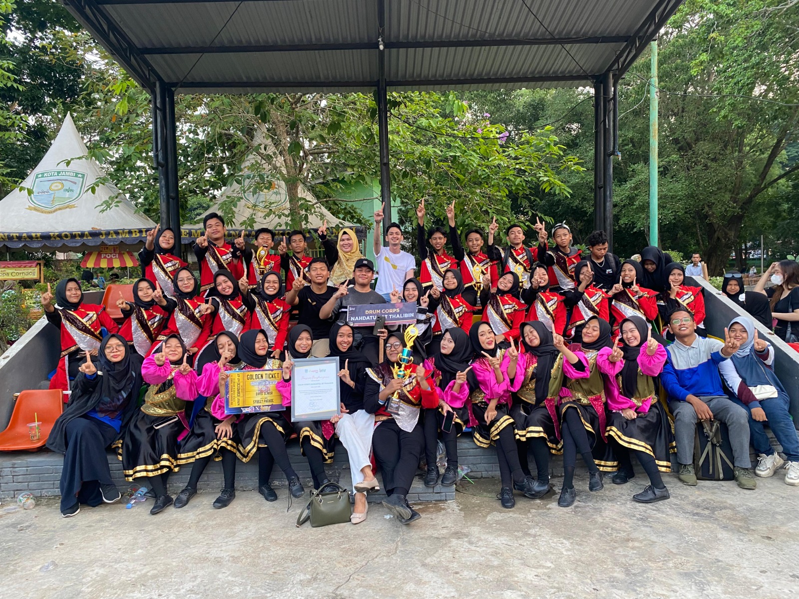 Drum Corps Nahdatu At-Thalibin Raih Juara 1 dan Golden Ticket di Tanah Pilih Marching Festival 2024