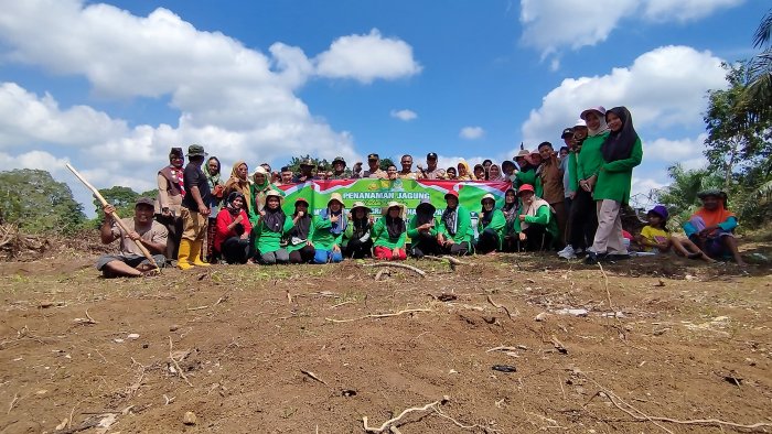 Desa Karang Berahi Jadi Rintisan Kampung Kwarda Jambi, Pramuka, Zaimarni MAN 2 Kota Jambi Turut Jadi Fasilitator