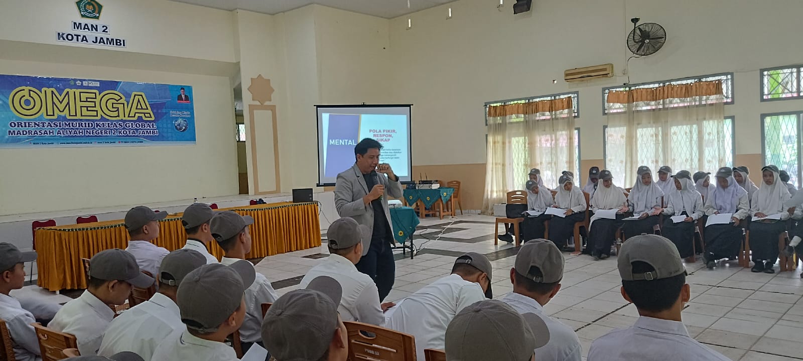 MAN 2 Kota Jambi Gelar Hari Kedua OMEGA: Menggali Potensi Kepemimpinan